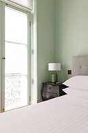 Spring Gardens by Onefinestay