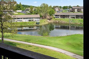 Relaxing 9th Hole View For 6!