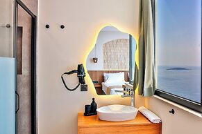 Lyxos Hotel