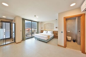 Lyxos Hotel