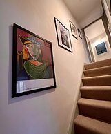 Stunning 2-bed Converted Warehouse - Sleeps 4