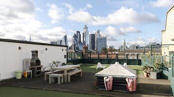 Stunning 2-bed Converted Warehouse - Sleeps 4