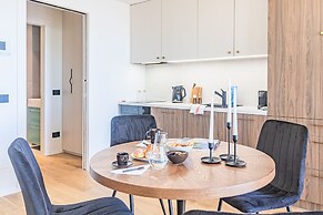 Aurora Apartment in Como