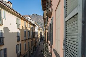 Domus 2 in Como in Como