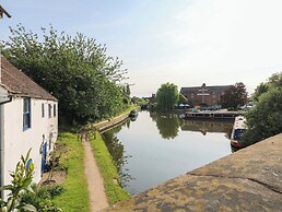 The Canalside Cottage