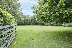 Host Stay Kestrel Cottage