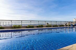 Vista Incrível com piscina e academia