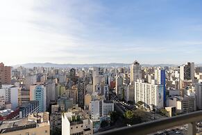 Vista Incrível com piscina e academia