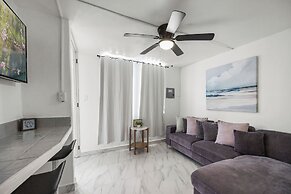 Private Pool Near the Beach Pet Friendly