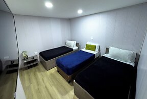 Hotel Feria Imperial Embajada