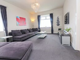 Sea Views No 8 Plas Darien
