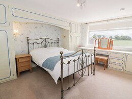 Marshill Farm House