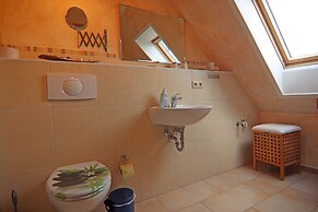 Wunderschoene Ferienwohnung an der Mueritz