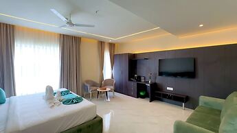 TOWN SQUARE SUITES