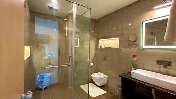 TOWN SQUARE SUITES