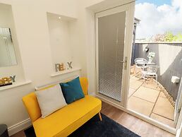Lakes View Apartment 1