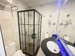 Assos Bertiz Hotel