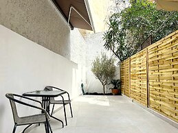 Secret Garden by Acropolis - Athens Central Gem