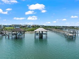 Sparkling Pool Balcony Sunsets Pool Table Dock