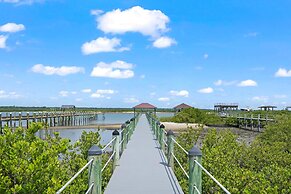 Sparkling Pool Balcony Sunsets Pool Table Dock