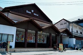 VV Villa Vangvieng Hotel
