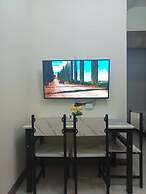 Luxurious Bayview 2BR Near MOA Picc CCP Free Wifi
