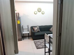 Luxurious Bayview 2BR Near MOA Picc CCP Free Wifi