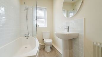 Crookes Gem with Garden & Alpacas Nearby