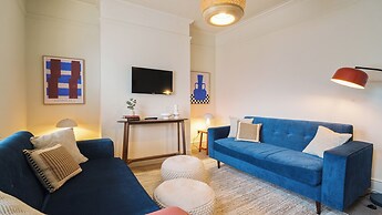 Crookes Gem with Garden & Alpacas Nearby