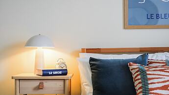 Crookes Gem with Garden & Alpacas Nearby