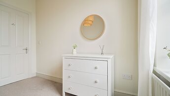 Crookes Gem with Garden & Alpacas Nearby
