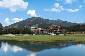 Exclusive Penthouse on the Golf Course