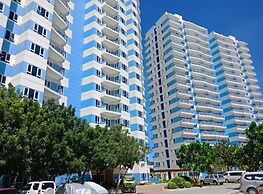 Spacious Studio Unit With Balcony and Seaview