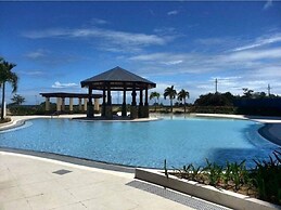 Spacious Studio Unit With Balcony and Seaview