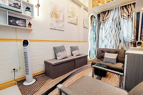 Sapphira Manor Luxurious Condo by the Bay