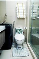 Sapphira Manor Luxurious Condo by the Bay