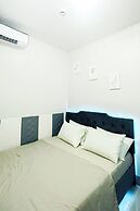 Sapphira Manor Luxurious Condo by the Bay