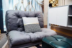 Sapphira Manor Luxurious Condo by the Bay