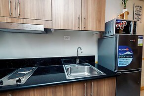 Sapphira Manor Luxurious Condo by the Bay