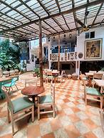 CASA SILVA HOTEL-CAFE