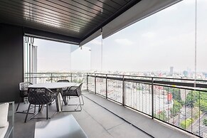 319-PH Luxury 3BR Duplex PH