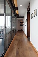 319-PH Luxury 3BR Duplex PH