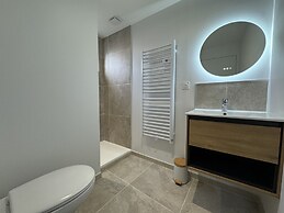 Duplex in Le Mans Near 24 Hours Circuit