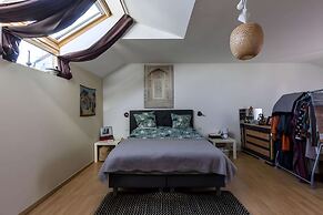 Trackside Retreat - Ideal Base in Le Mans