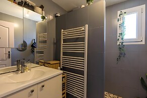 Trackside Retreat - Ideal Base in Le Mans
