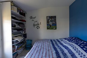 Trackside Retreat - Ideal Base in Le Mans