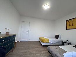 Quiet Retreat for 7 in Loire