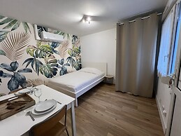Apartment in Le Mans Near Old Town