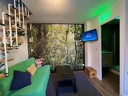 Quiet & Stylish Home With Garden