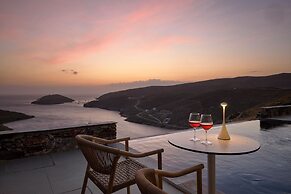Orias Luxury Suites Kythnos